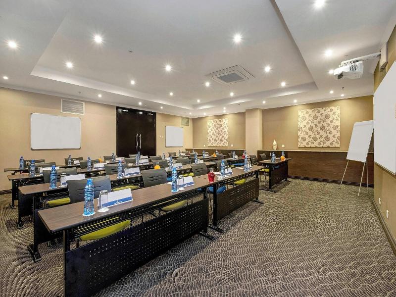 Protea Hotel Lusaka Tower image