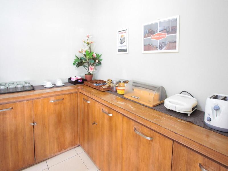 LeGreen Suite Pejompongan image