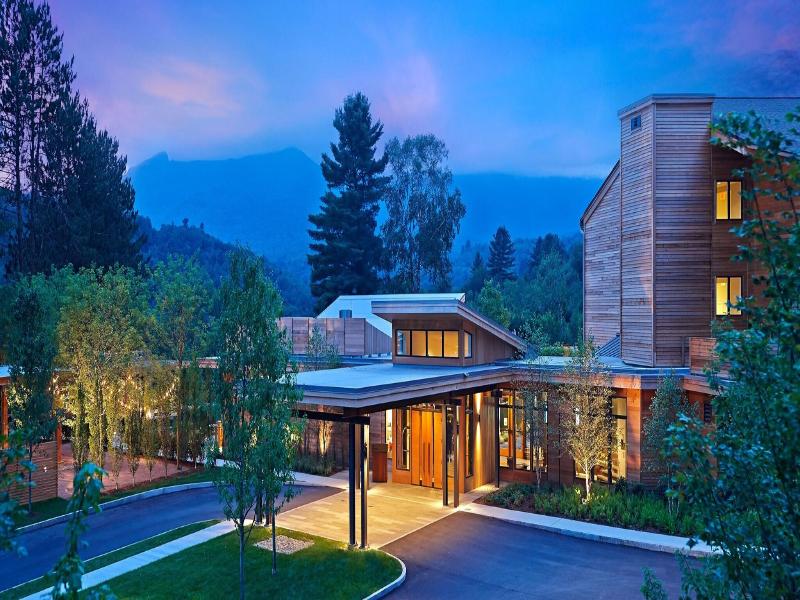 Topnotch Resort image