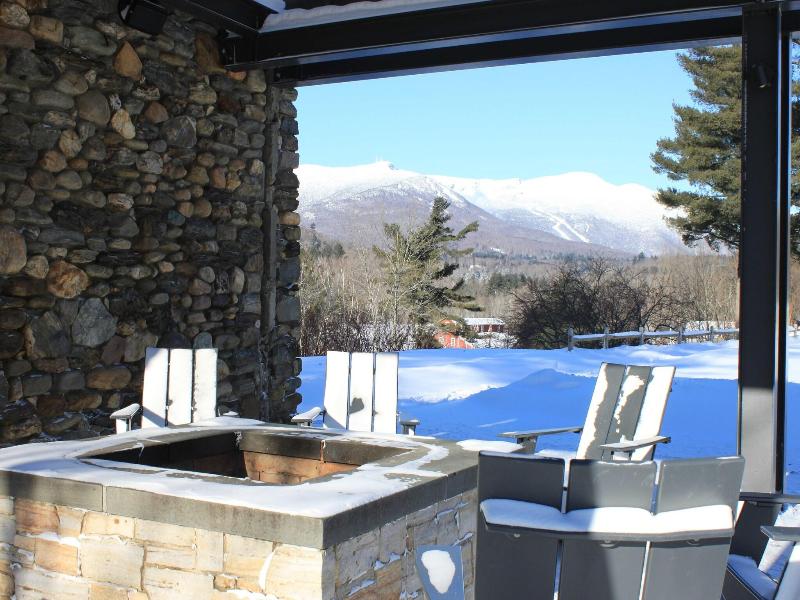 Topnotch Resort image