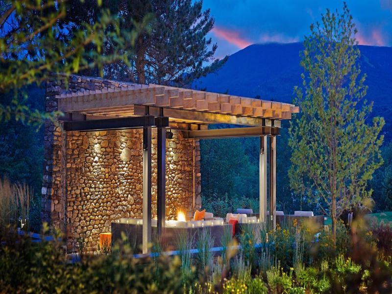 Topnotch Resort image
