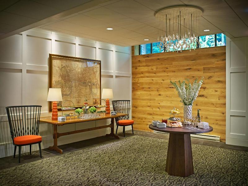 Topnotch Resort image