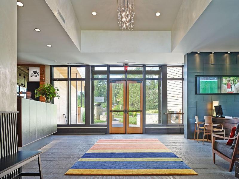 Topnotch Resort image