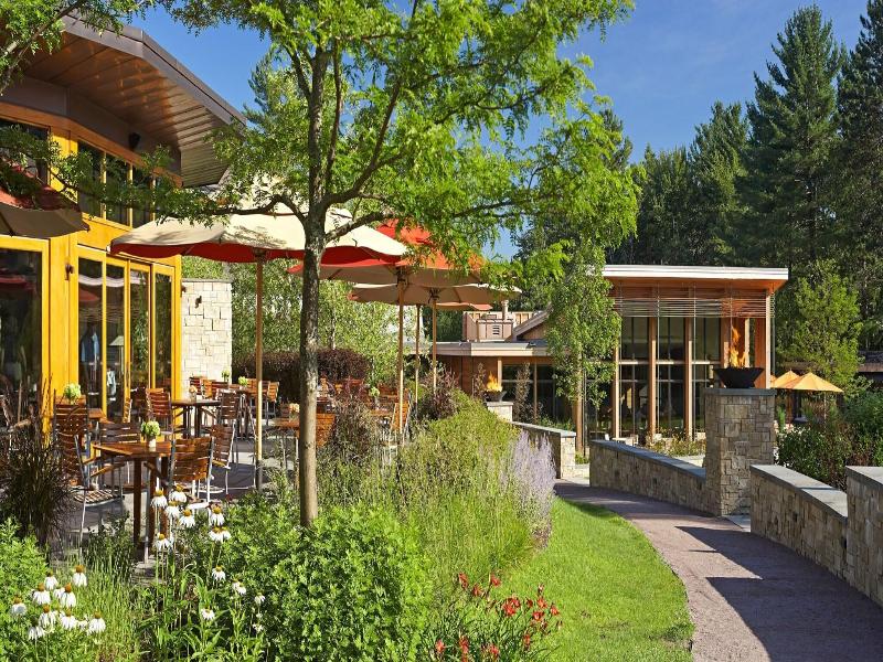 Topnotch Resort image