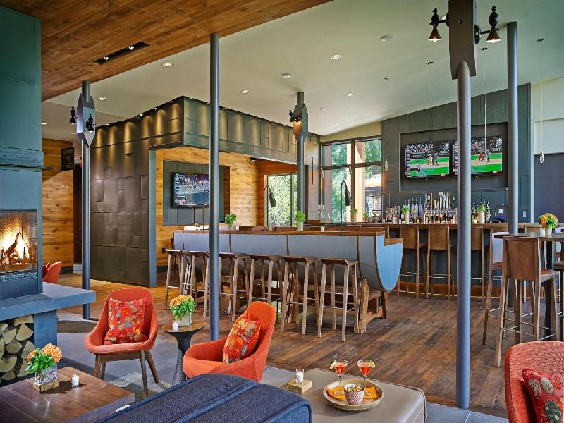 Topnotch Resort image