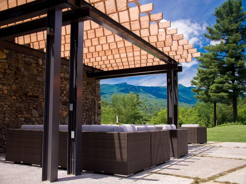 Topnotch Resort image