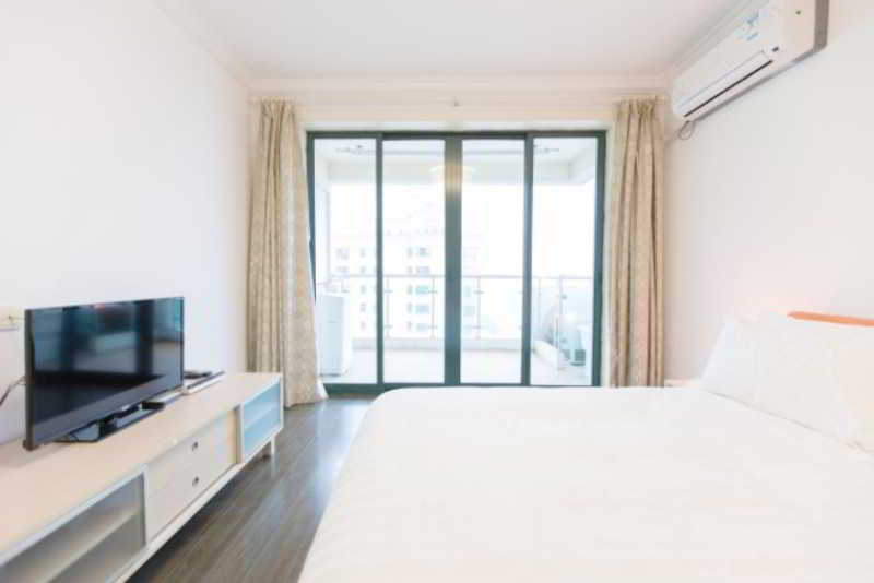 Yopark Serviced Apartment- Luwan City Garden — photo 3