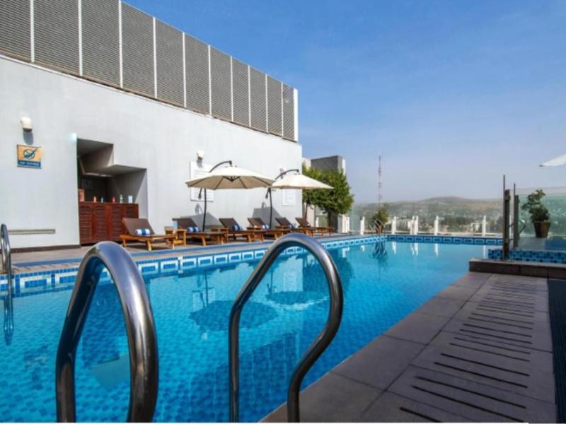 Dushanbe Serena Hotel image