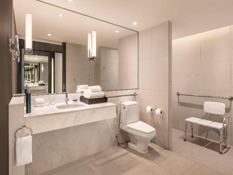 Hilton Bangkok Suvarnabhumi Golf Resort & Spa image