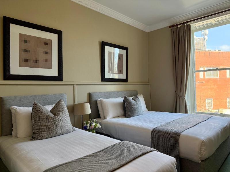 Hibernian House Kilkenny image