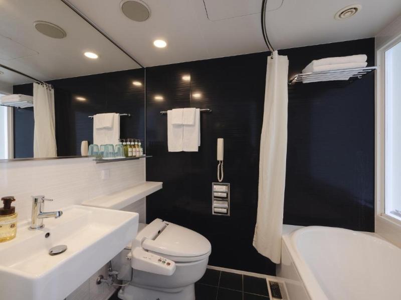 Koko Hotel Shinjuku Yotsuya image