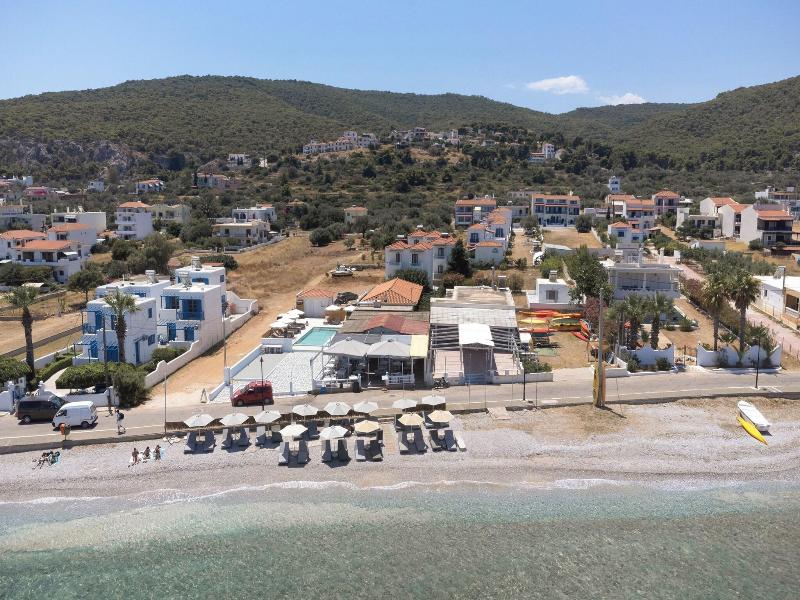 Laza Beach Inn image