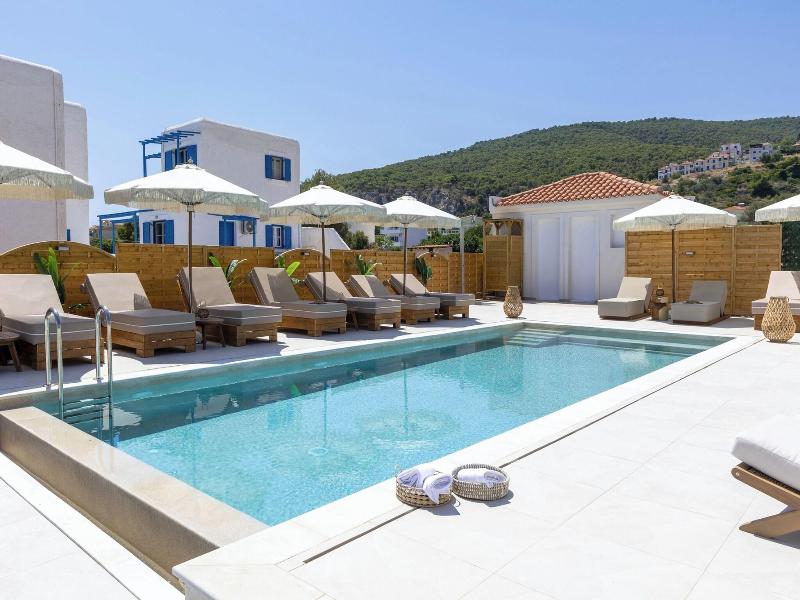 Laza Beach Inn image