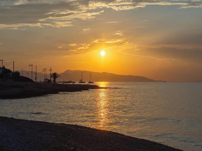 Laza Beach Inn image