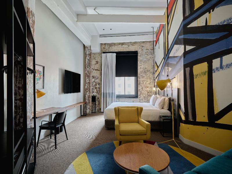 Hotel Woolstore 1888, Sydney - Handwritten Collect image