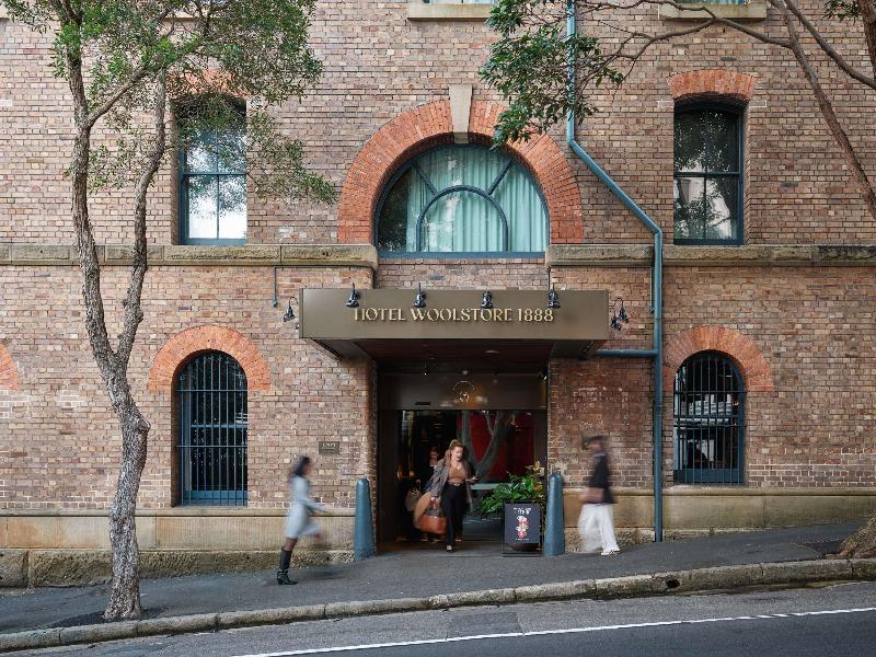 Hotel Woolstore 1888, Sydney - Handwritten Collect image