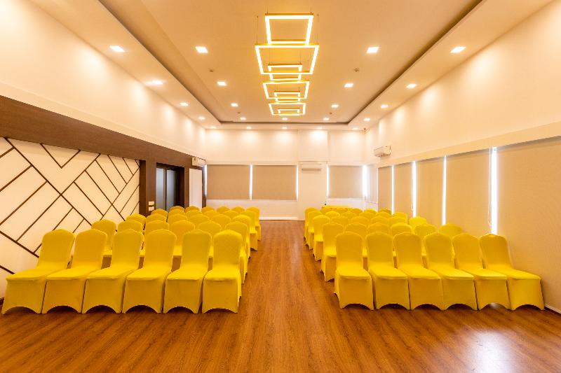 Hotel Nami Residency By Bizzgrow Hot