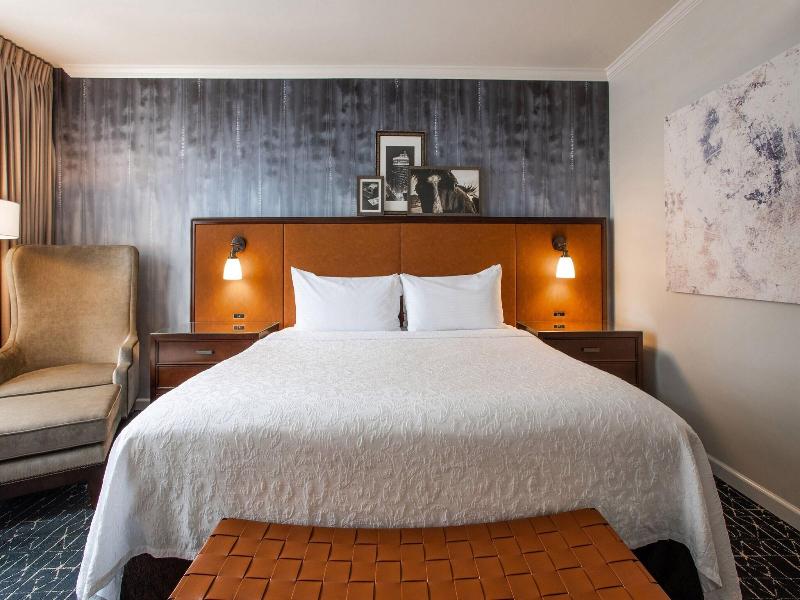 Magnolia Hotel Houston, a Tribute Portfolio Hotel image