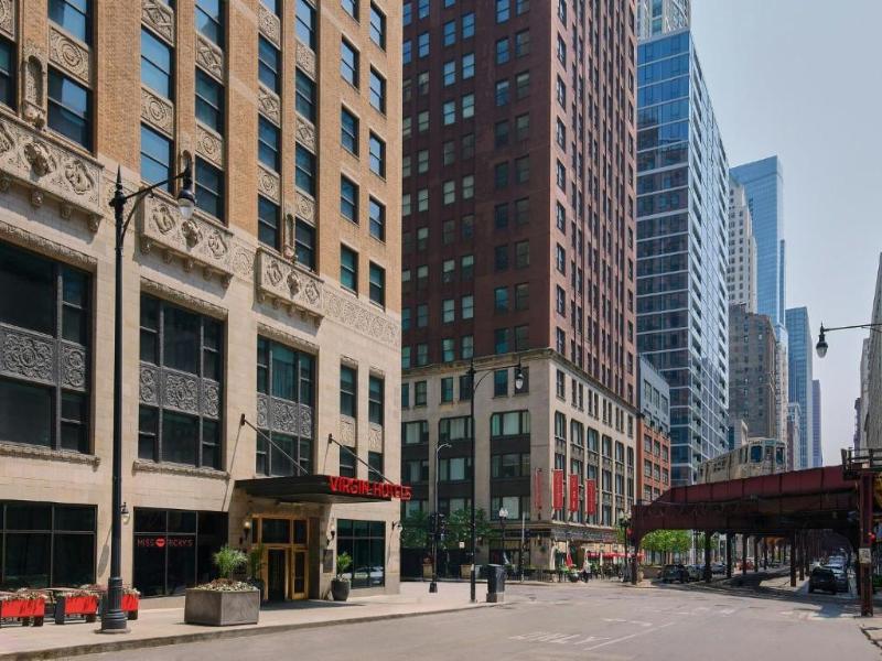 Sports Illustrated Chicago Resort image