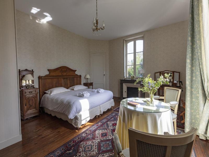 Chateau des Salles image
