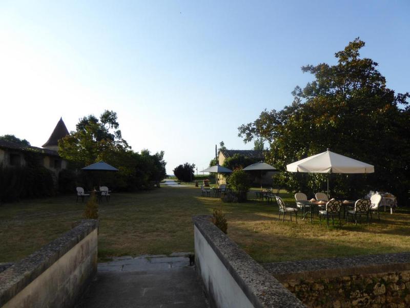 Chateau des Salles image