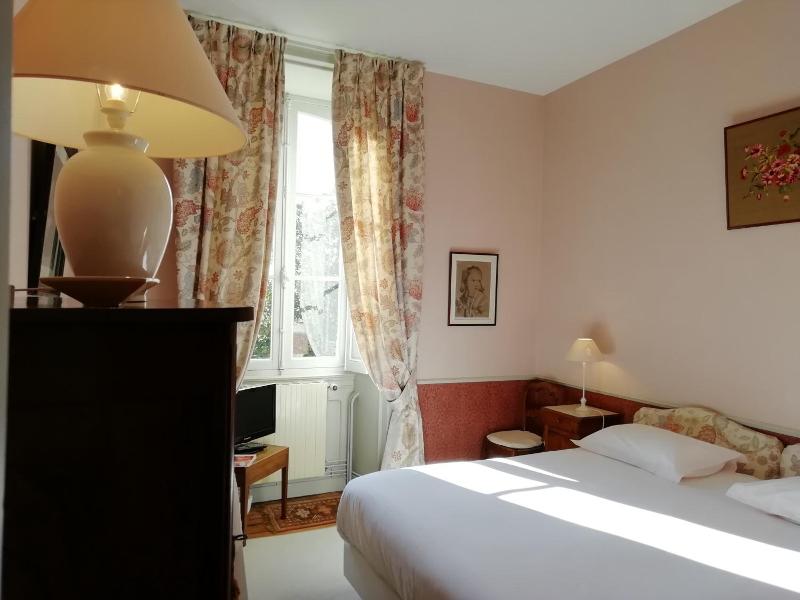 Chateau des Salles image