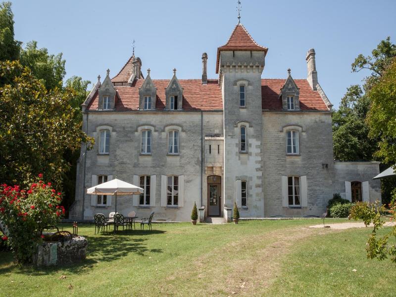 Chateau des Salles image