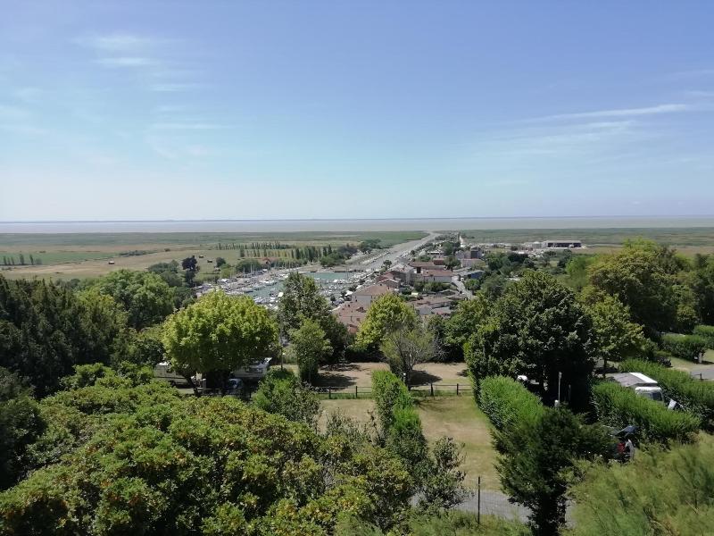 Chateau des Salles image