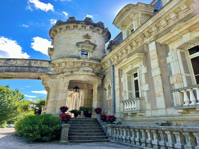 Chateau Clement image