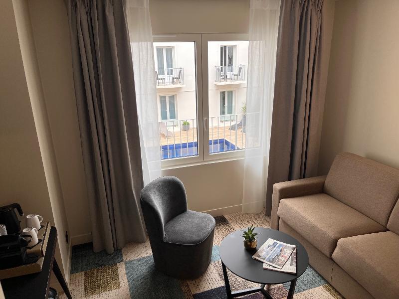 Hotel Le Yachtman, The Originals Collection image