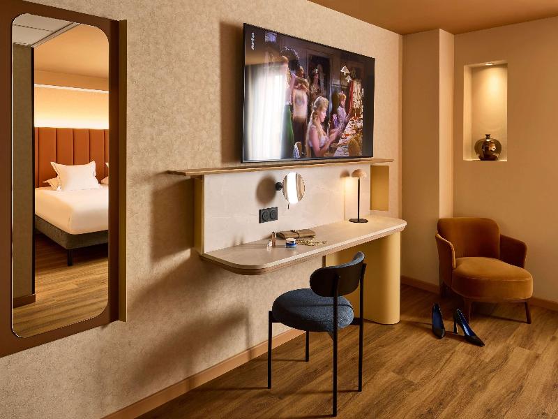You Hotel de France Valence Handwritten Collection image