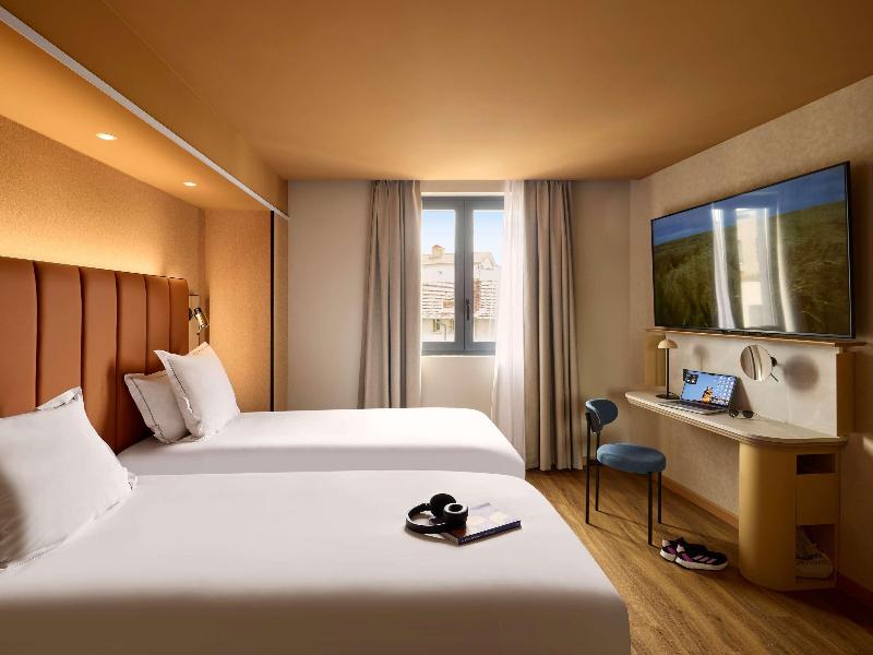 You Hotel de France Valence Handwritten Collection image