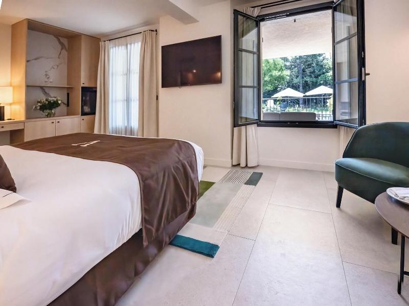 Hotel Le Vallon de Valrugues Spa image