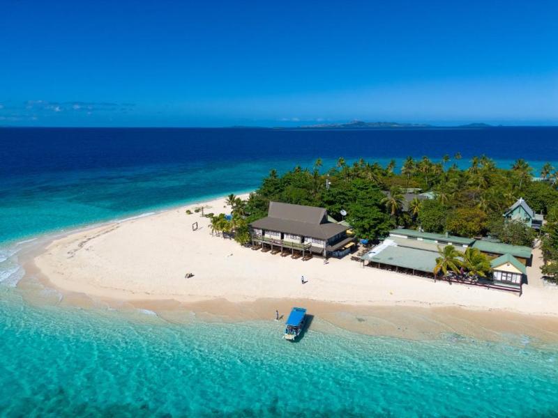 Beachcomber Island Resort image