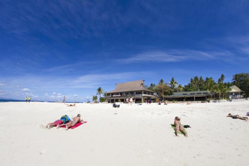 Beachcomber Island Resort image