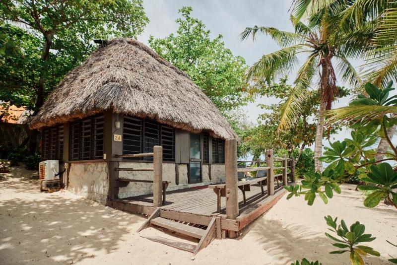 Beachcomber Island Resort image