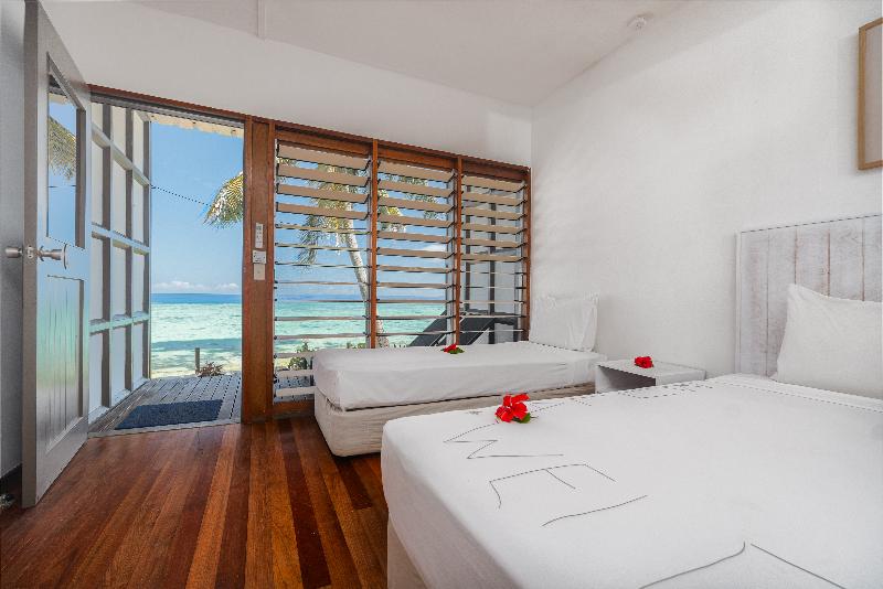Beachcomber Island Resort image