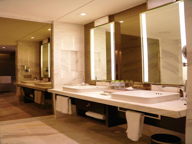 Sheraton Qingdao Licang Hotel image