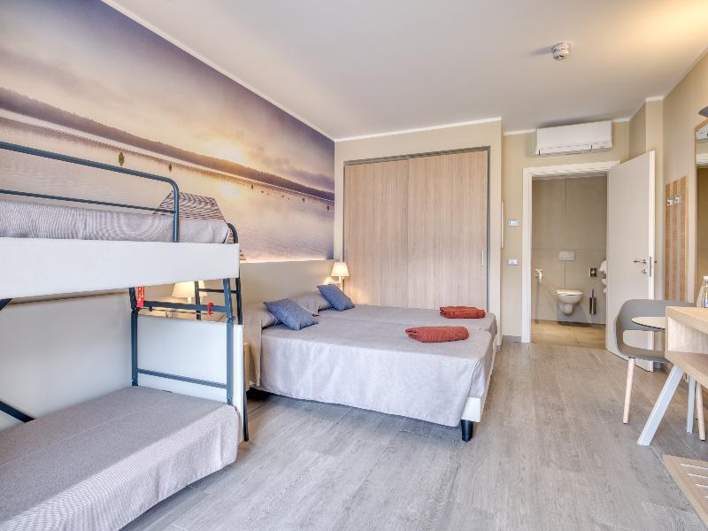 Hotel Cristina image