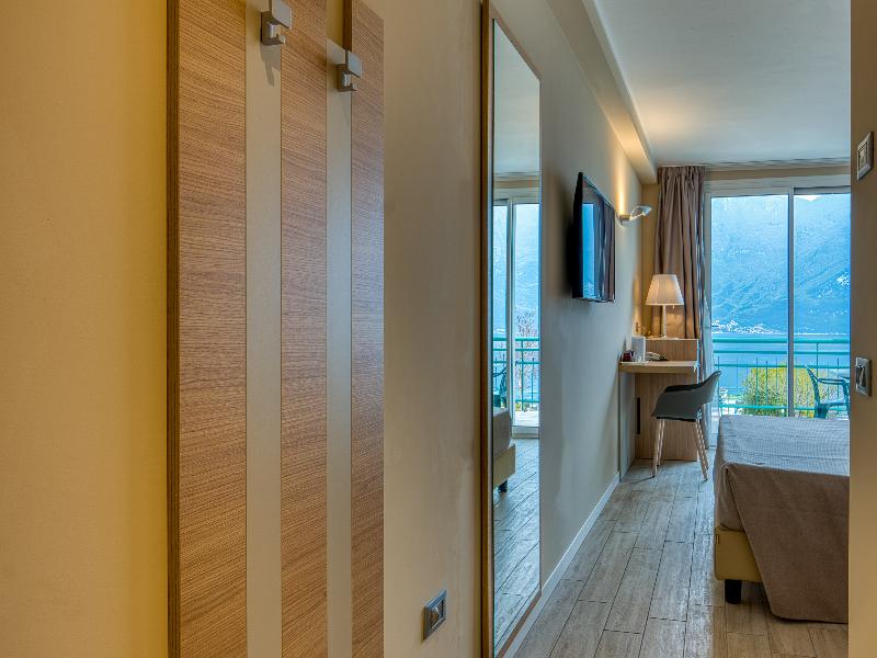 Hotel Cristina image