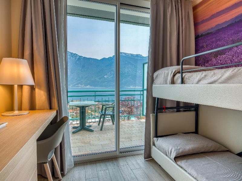 Hotel Cristina image