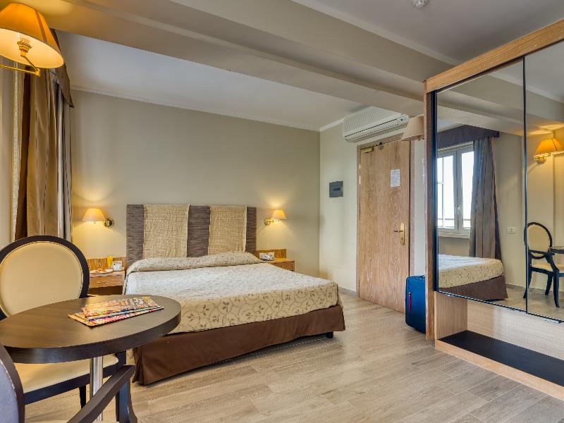 Hotel Cristina image