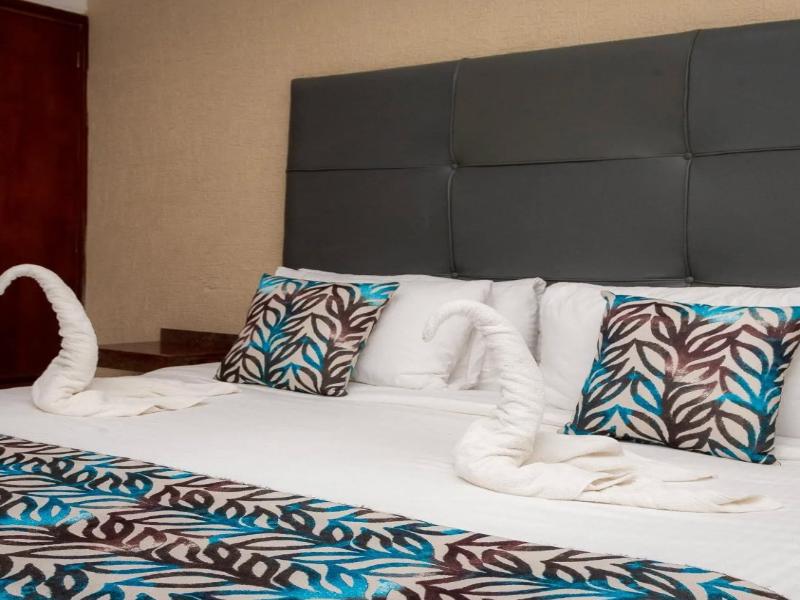 Miramar Suites image