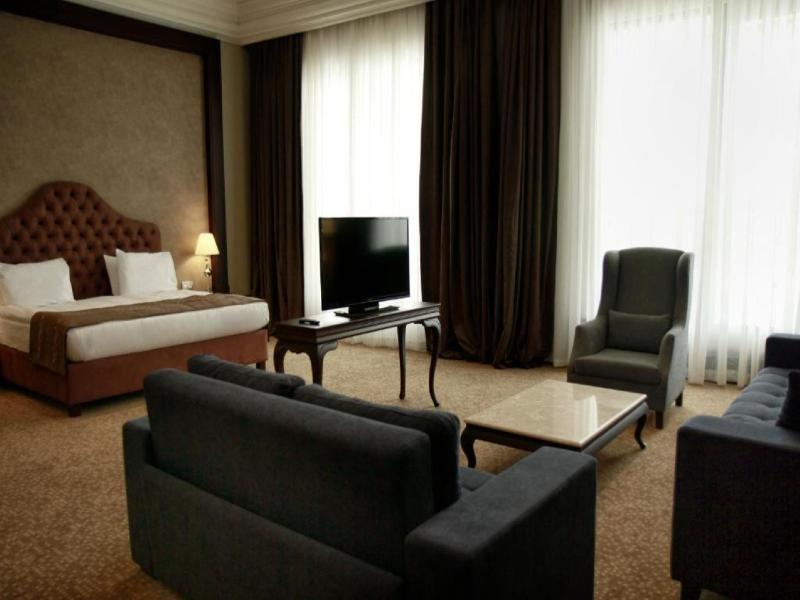 Vialand Palace Hotel image