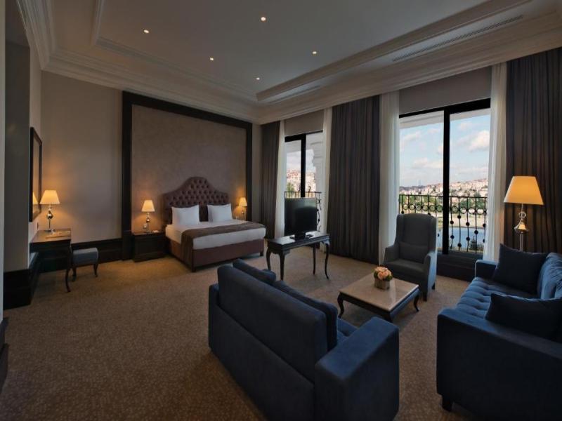 Vialand Palace Hotel image
