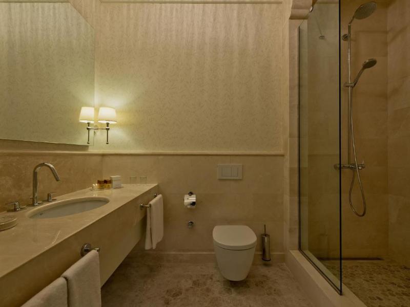 Vialand Palace Hotel image