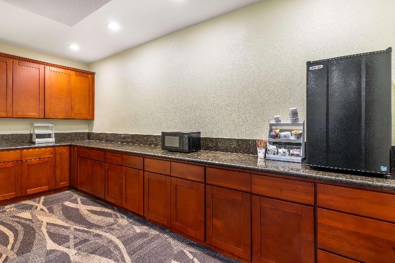 Best Western John Muir Inn image