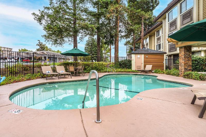 Best Western John Muir Inn image