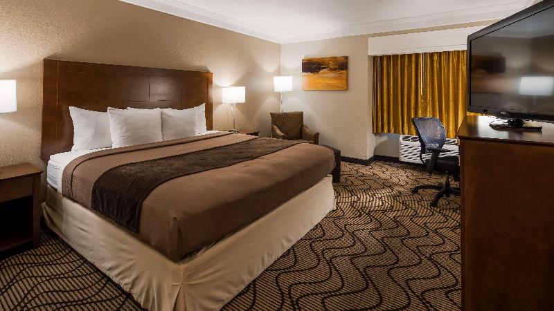Best Western John Muir Inn image