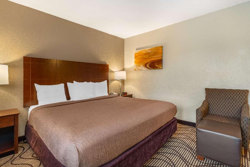 Best Western John Muir Inn image